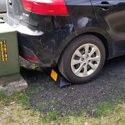 Guardian 4' Rubber Parking Curb - Image 4
